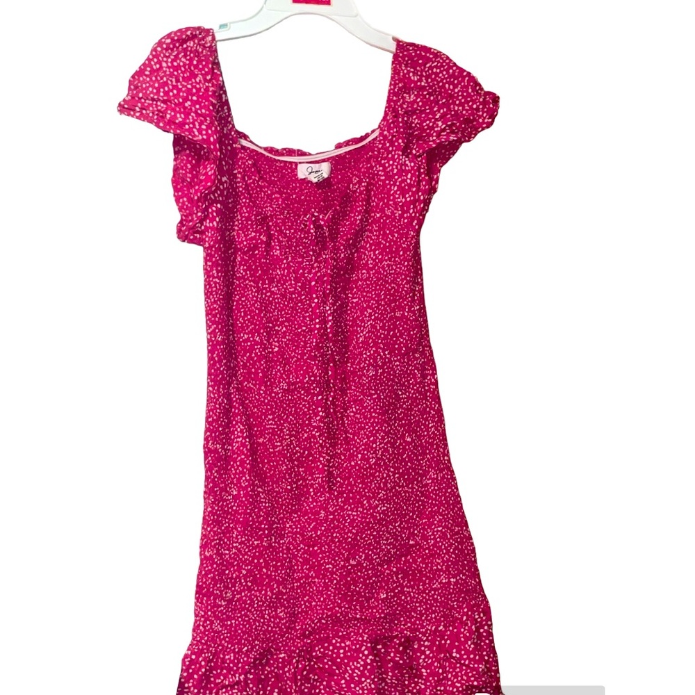 Jessica Simpson dress Medium size (stretchy)color pink with white touches